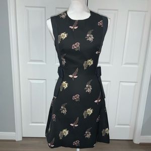 TED BAKER LONDON Dress Black with small Floral Bow detail on sides  Sz 0
